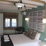 Lamprini's Deluxe Kro *