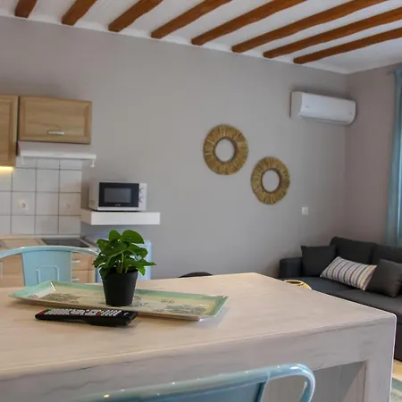 Lamprini's Deluxe بيت ريفي