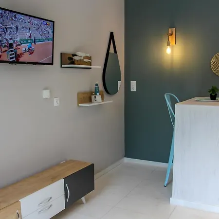 بيت ريفي Lamprini's Deluxe