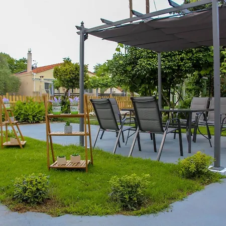 Lamprini's Deluxe بيت ريفي