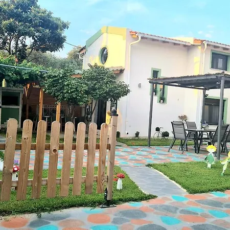 بيت ريفي Lamprini's Deluxe *