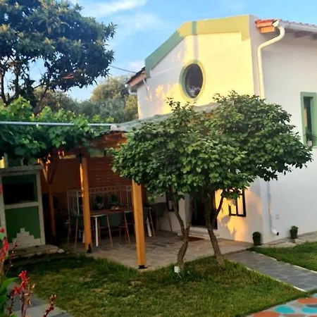 Lamprini's Deluxe * لايميناس