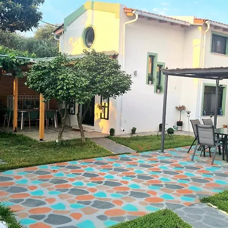 Lamprini's Deluxe * لايميناس