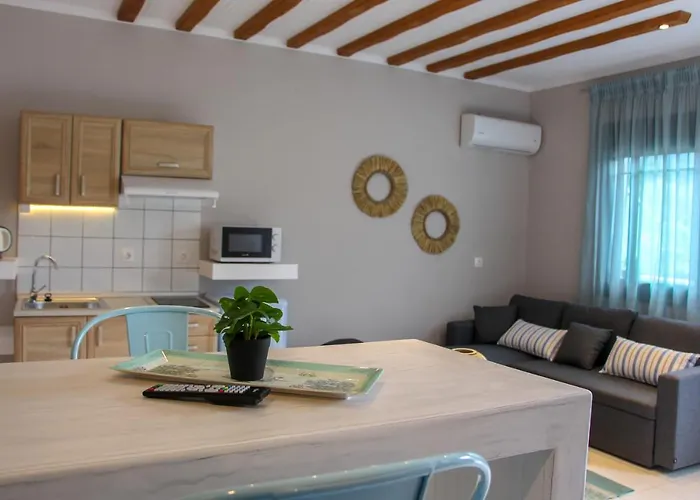 Lamprini's Deluxe 宾馆