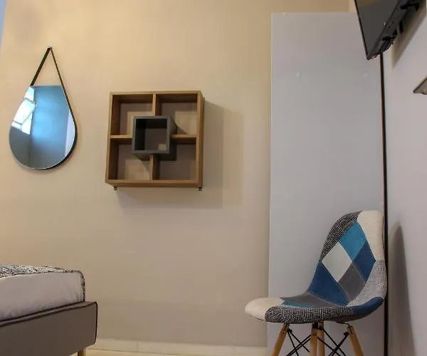 Lamprini's Deluxe 宾馆