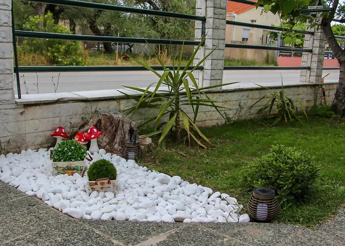 Lamprini's Deluxe 宾馆