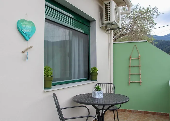 Lamprini's Deluxe 宾馆