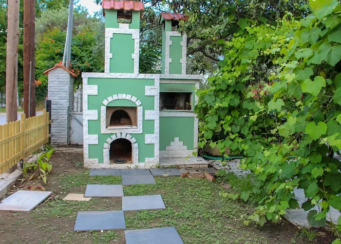 Lamprini's Deluxe 宾馆