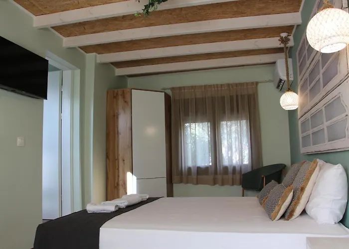 Lamprini's Deluxe * 萨索斯