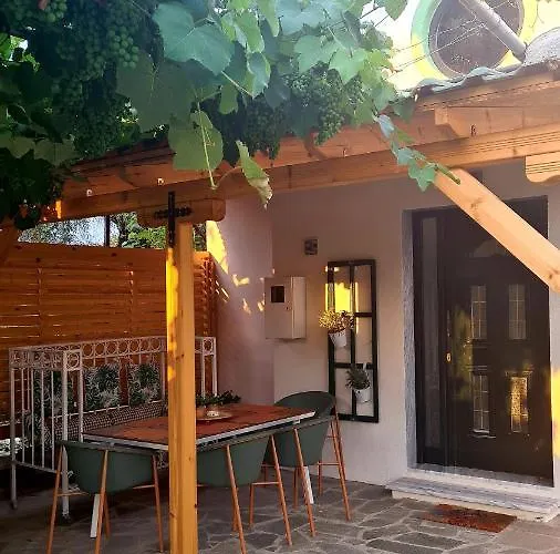 宾馆 Lamprini's Deluxe