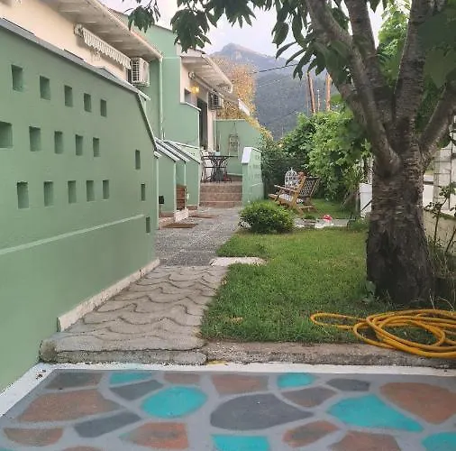 宾馆 Lamprini's Deluxe *